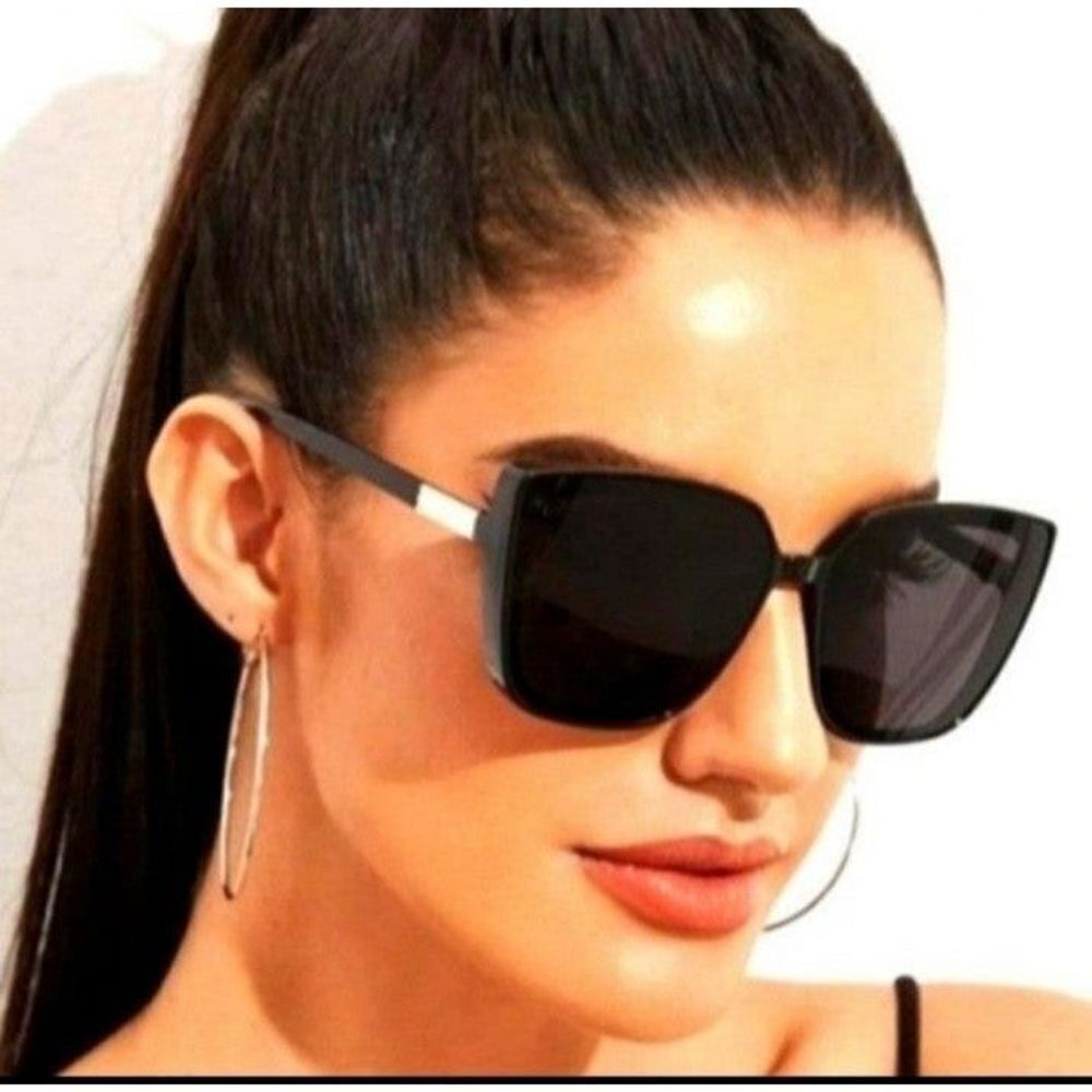 Ladies Stunning Oversized Cat Eye Sunglasses